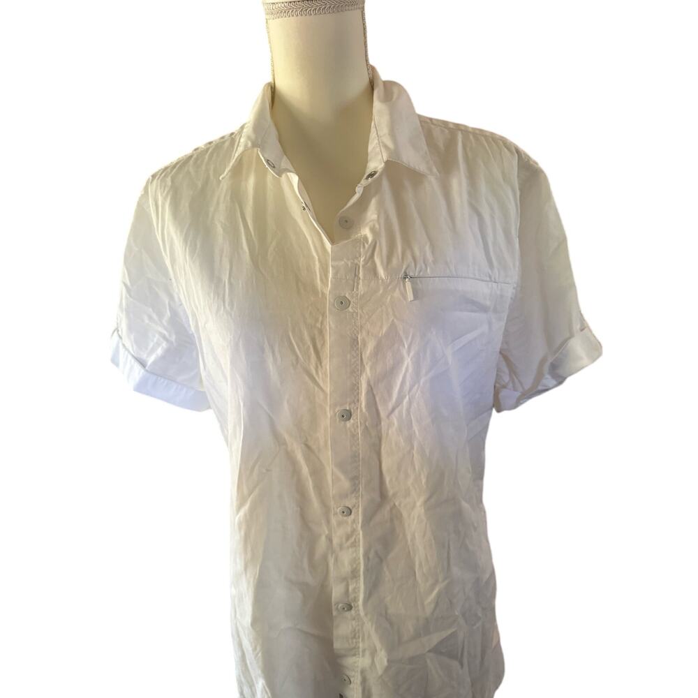 Crisp White Short Sleeve Calvin Klein M White Button Up Shirt with Zipper Pocket